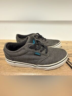 Vans Atwood Canvas Sneakers | Youth 1 | Black Charcoal | EU 31.5